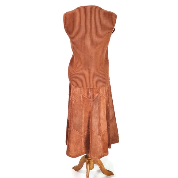 ✌️Vintage✌️1970's Leather/Suede and Crochet Vest and Skirt Set Festival Size S - Picture 4 of 17